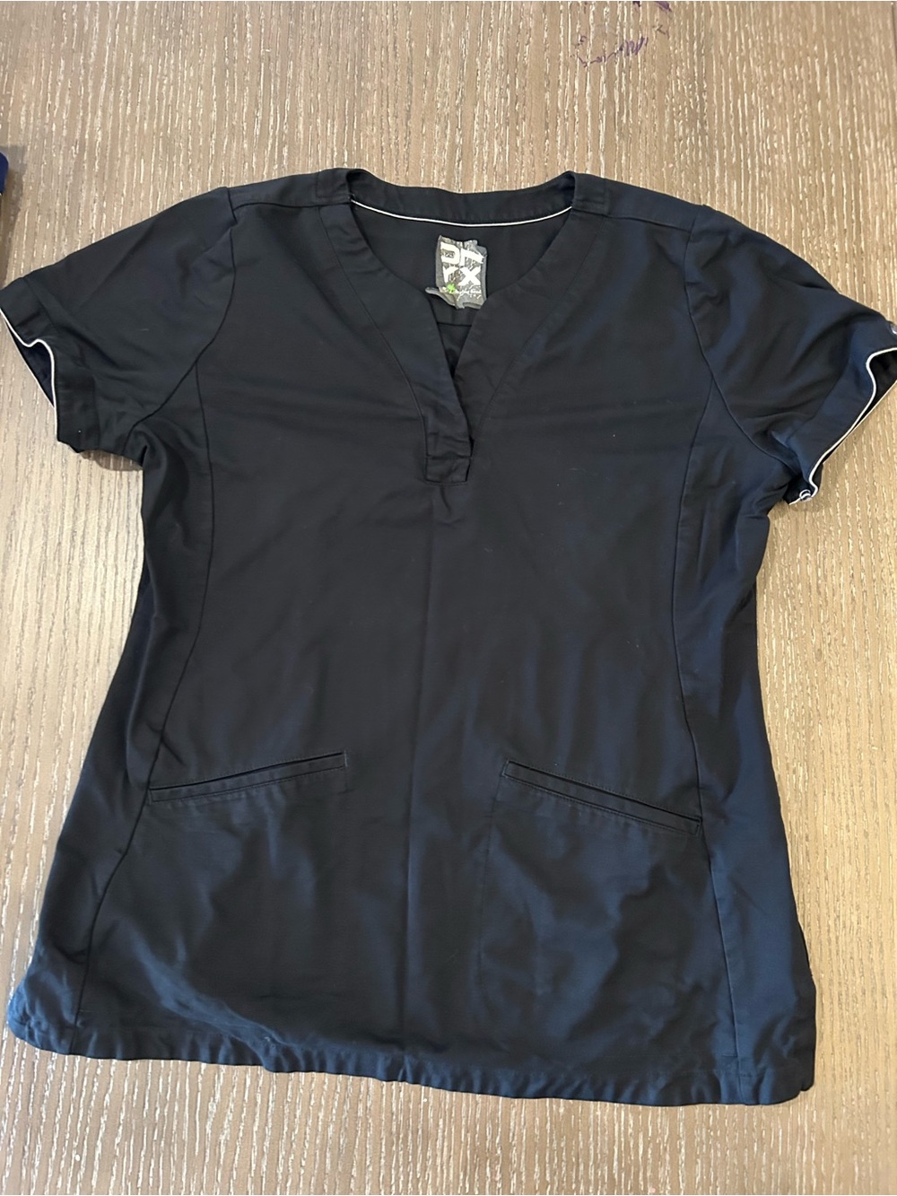 Onyx Healing hearts Black Short-Sleeve Women's Scrub Top with White Trim